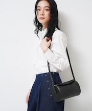 【軽量】本革バレル型ショルダーバッグ