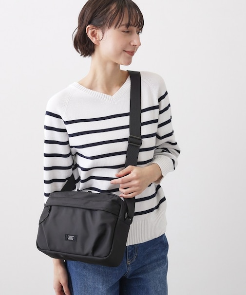 【ユニセックス/軽量】ポリエステルショルダーバッグ