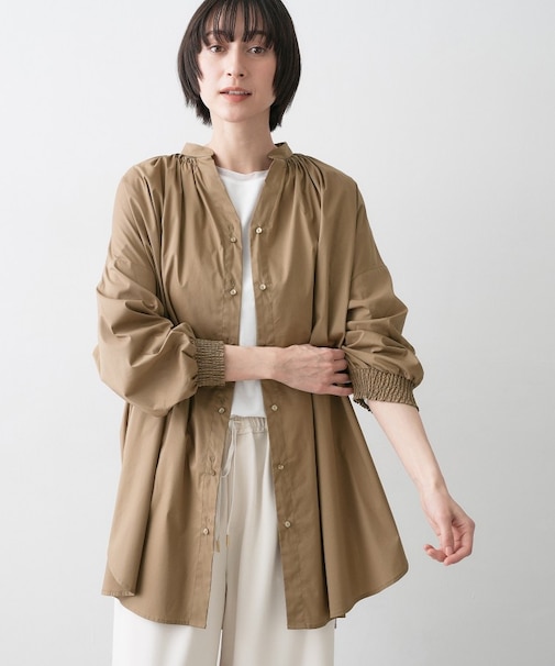 【洗える】シャーリングネックチュニックシャツ