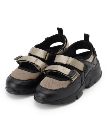 ダブルストラップスニーカーサンダル