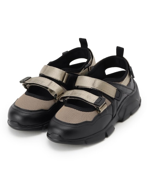 ダブルストラップスニーカーサンダル