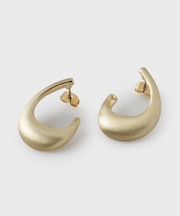 カーブピアス
