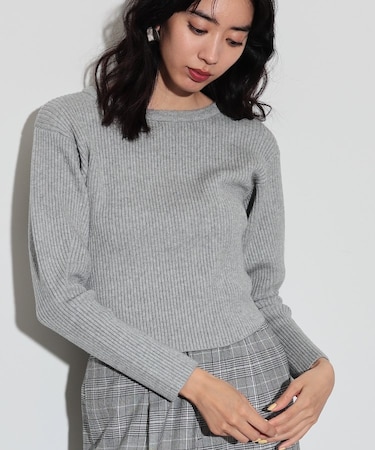 クルーネックコンパクトニット