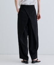 バッククロスモードパンツ