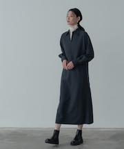 フロントジップワンピース