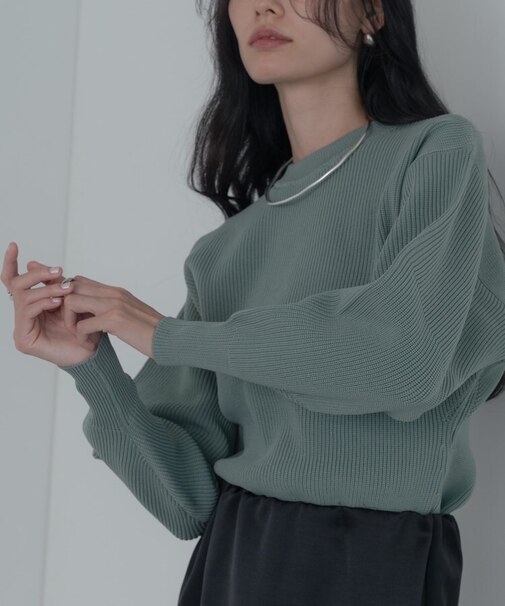 フォルムスリーブコンシャスニット