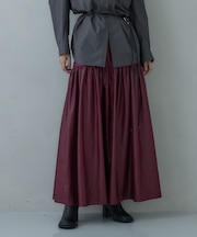 レザーライクマキシスカート