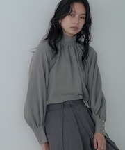 ヴィンテージワッシャーハイネックブラウス