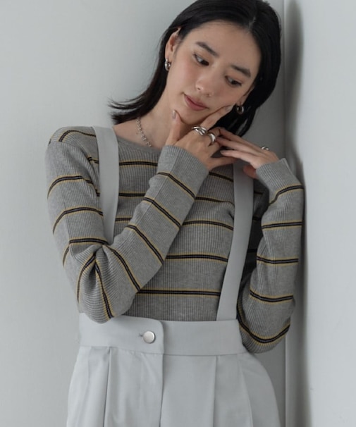 バックオープンボーダーリブニット