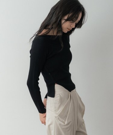 オフショルスリットリブニット