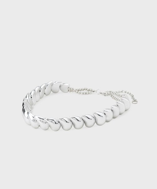 メタリックチョーカー