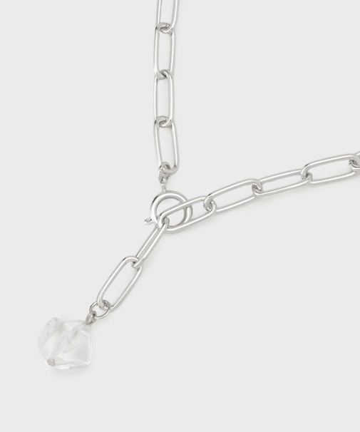 クリアチャームネックレス