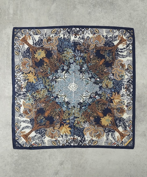 フラワープリントスカーフ