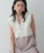 スリーブレスクロップドカーディガン