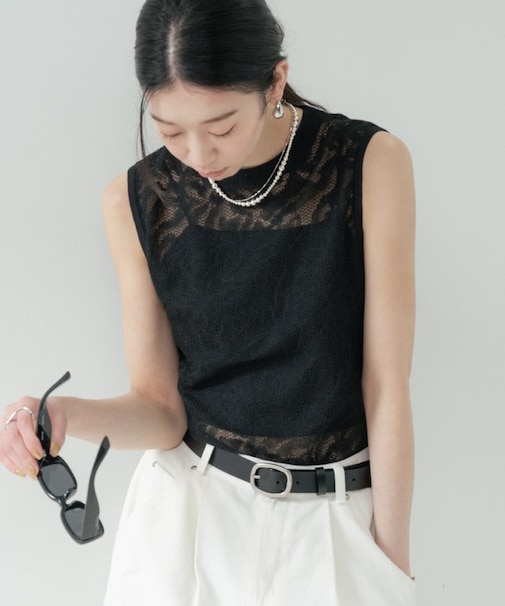 スリーブレスレースニット