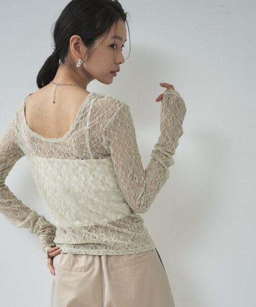 【一部店舗限定】バックオープンレースカットソー