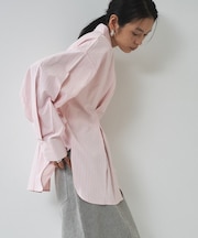 【一部店舗限定】ストライプタックシャツ