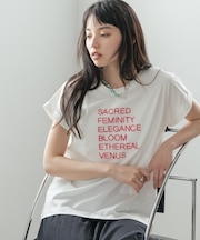 刺繍フレーズTシャツ