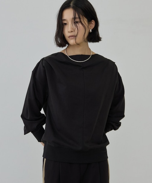 裏毛オフショルカットソー