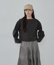 ロングスリーブフォルムカットソー