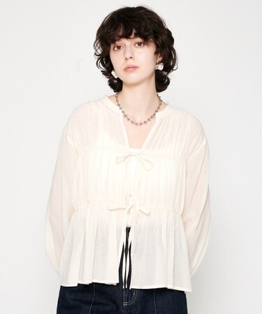 【手洗い可】リボンギャザーブラウス