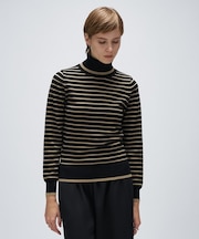 【手洗い可】カシミヤ混リブボーダータートルニット