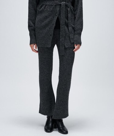 【セットアップ】リブニットフレアパンツ