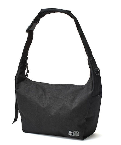 FACE LABEL MESSENGER BAG