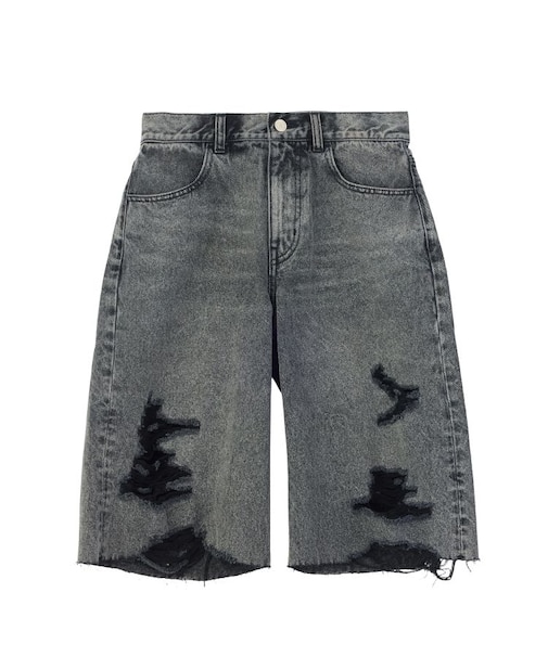 EMBLEM POCKET DISTRESSED DENIM SHORTS