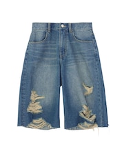 EMBLEM POCKET DISTRESSED DENIM SHORTS