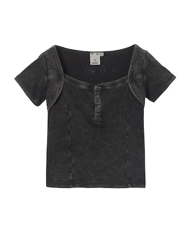FADED HENLEY NECK S/S COMPACT TOP