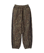 FACE LABEL LOOSE FIT TRAINING PANTS