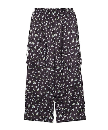 FLORAL PATTERN SATIN CARGO PANTS