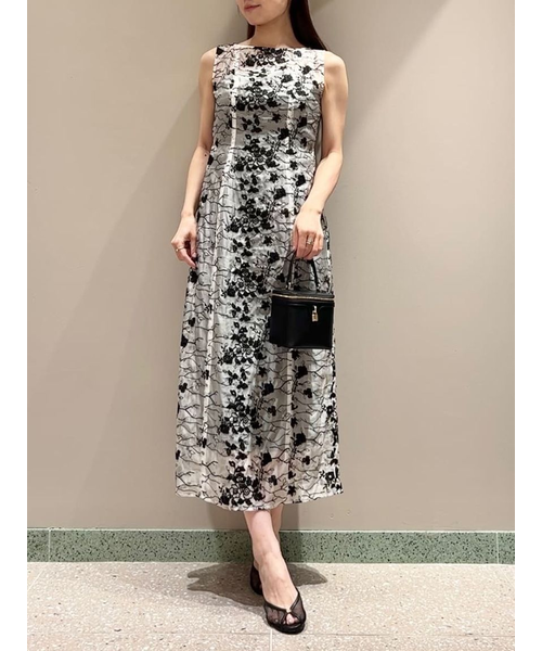 SNIDEL エンブロイダリーシアーレイヤードドレス エンブロイ