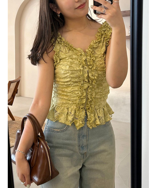 カットレースフリルプルオーバー