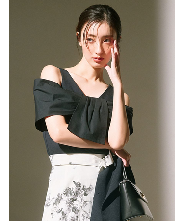 リボンディテールカットプルオーバー