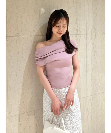 ルーズネックカットプルオーバー