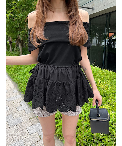 カットオフショルペプラムプルオーバー