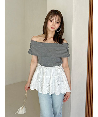 カットオフショルペプラムプルオーバー