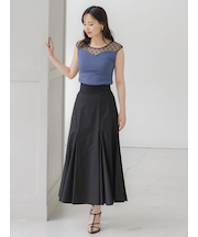 ボリュームタフタスカート