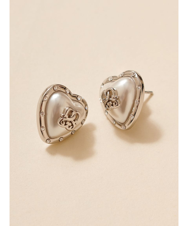 プランプハートピアス