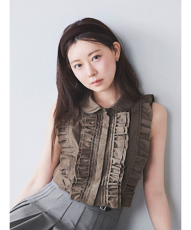 ノースリクロップドフリルシャツ