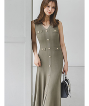 ノースリーブフロントボタンニットワンピース