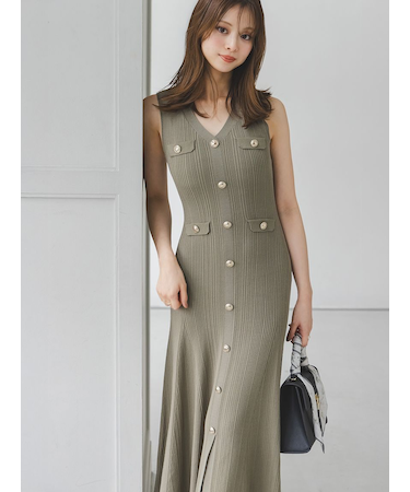 ノースリーブフロントボタンニットワンピース