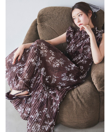 【00サイズあり】プリントプリーツシャーリングワンピース