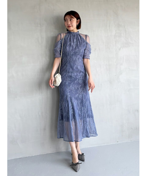 シアーショルダーレースドレス