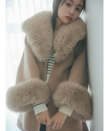 ファーケープコート