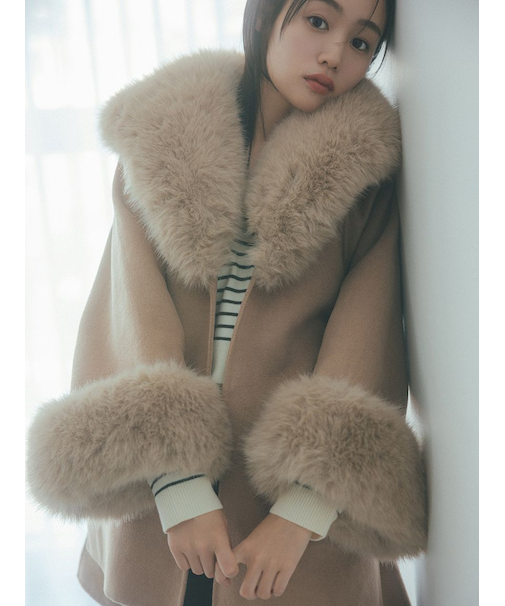 ファーケープコート