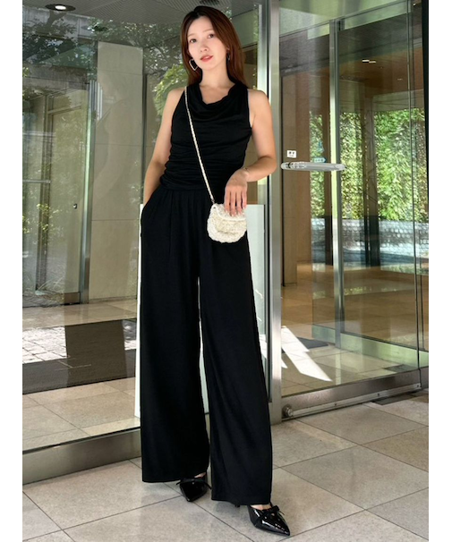 タックカットパンツ