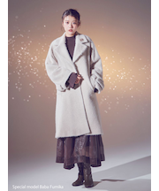 ブローチ付きシャギーロングコート